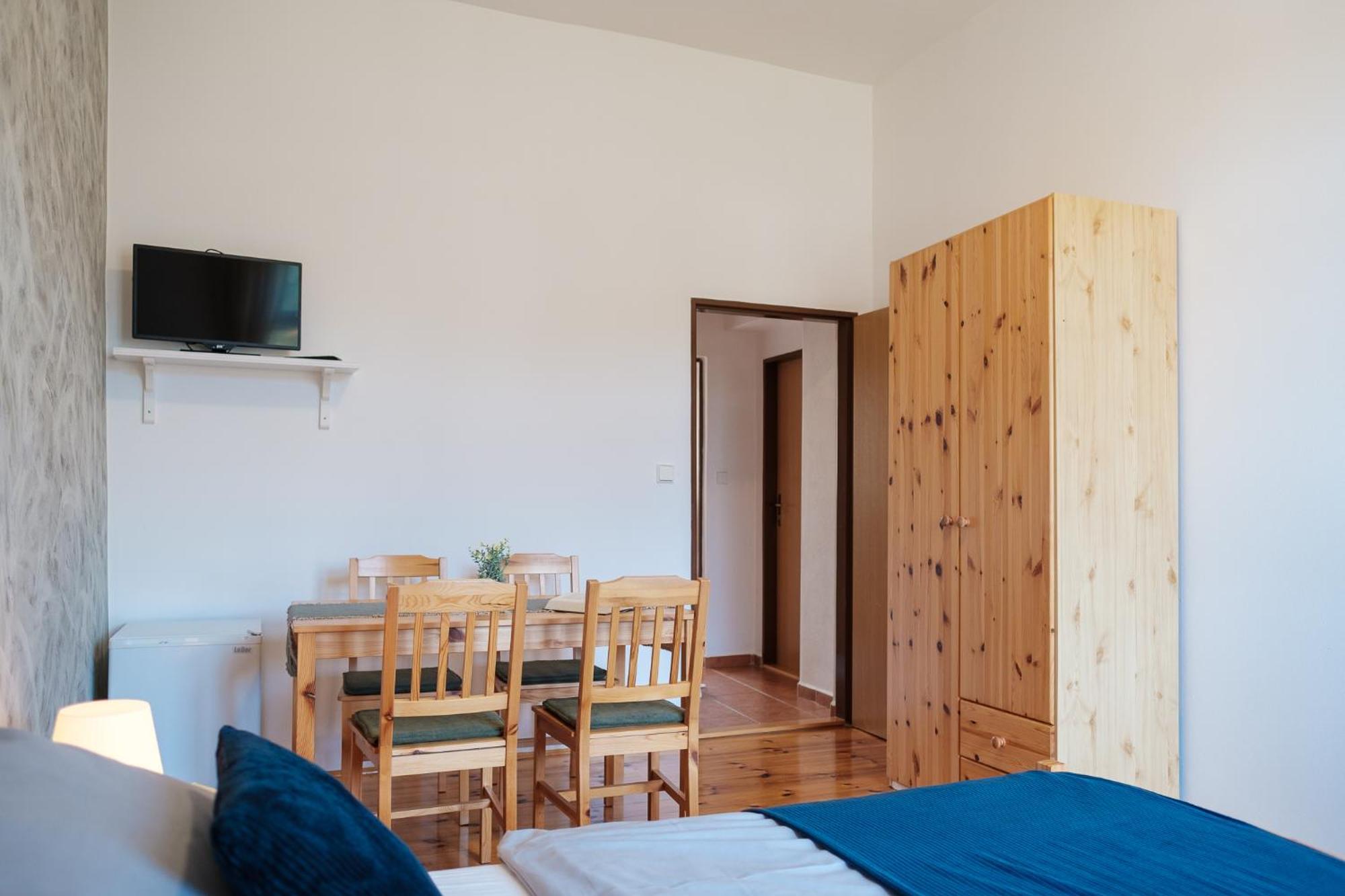 U Stare Cesty Hotel Horní Slavkov Екстериор снимка